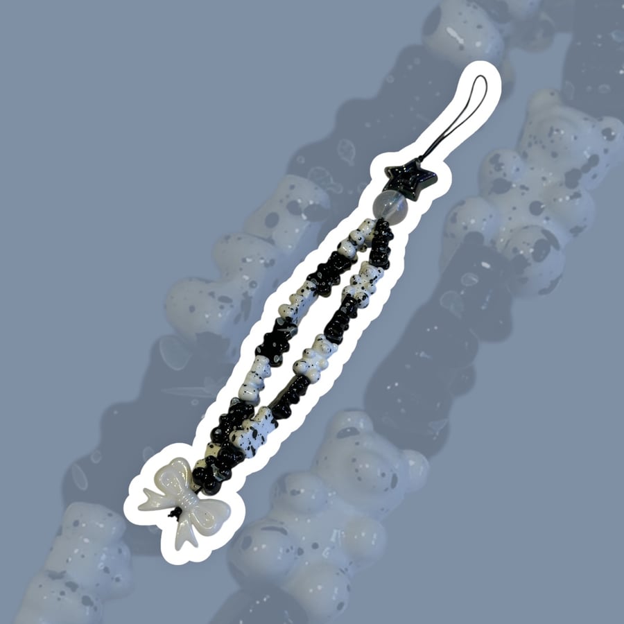 A Sweet Bow Phone Charm