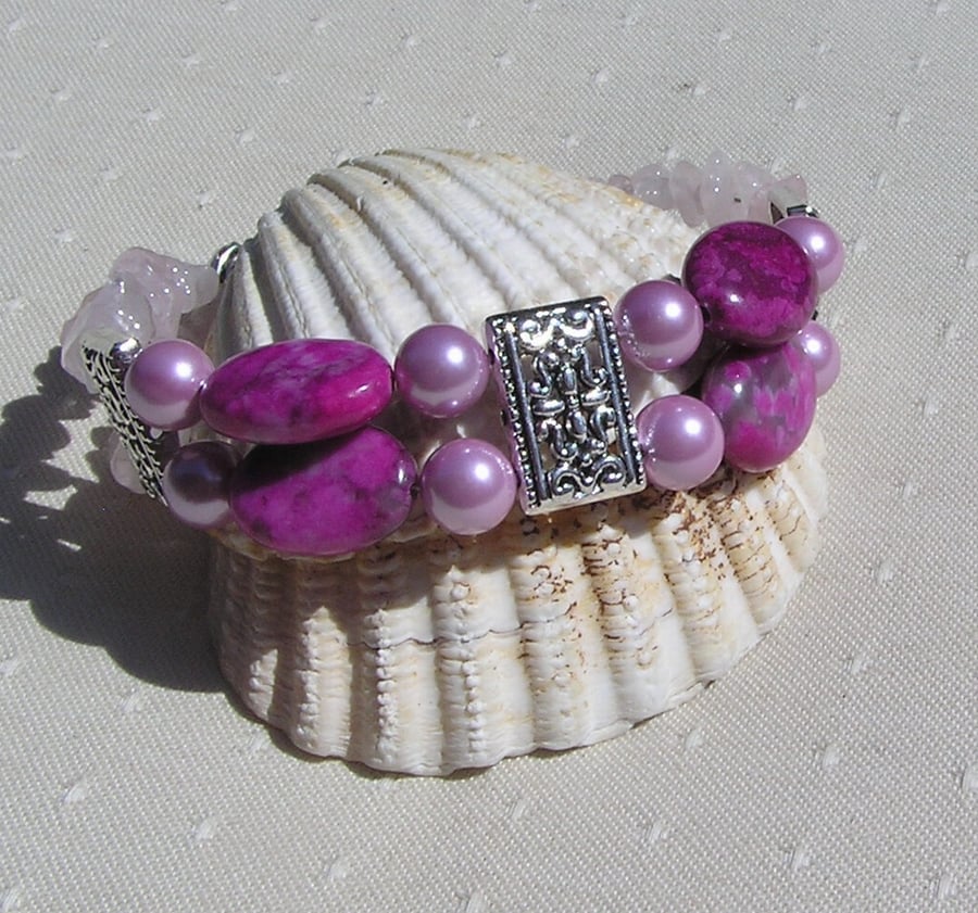 Rhodonite, Rose Quartz & Shell Pearl Gemstone Beaded Bracelet "Mystic Heart"