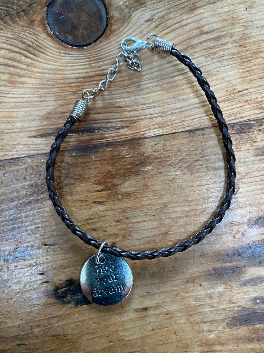 Live Your Dream Charm Bracelet (422)