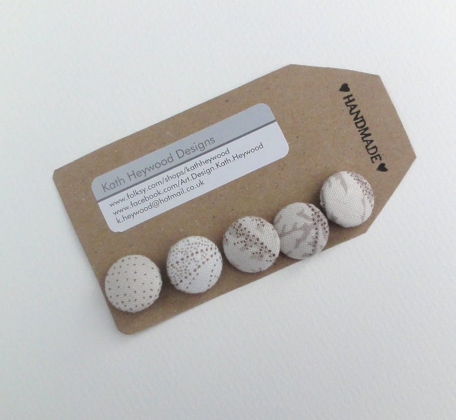 Buttons 