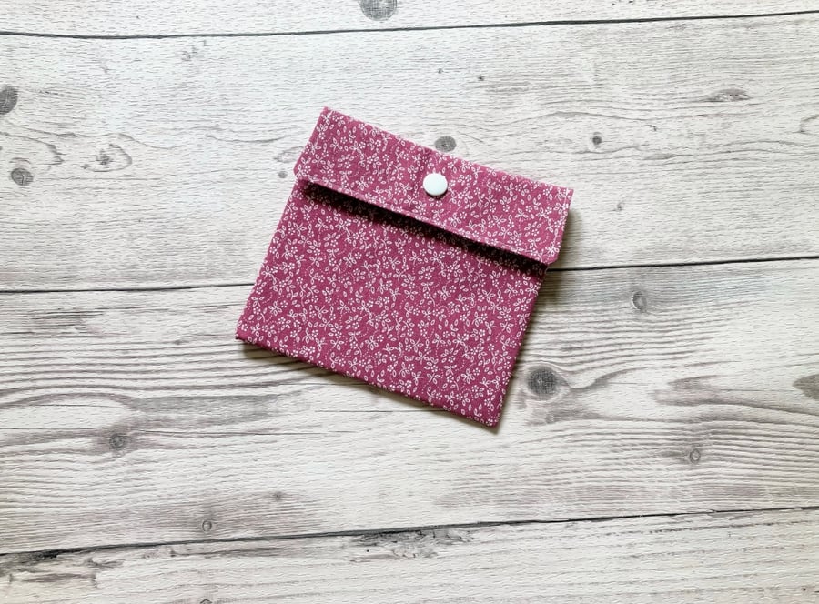 Discreet sanitary pouch. Feminine products holder. Ditsy floral dusty pink.