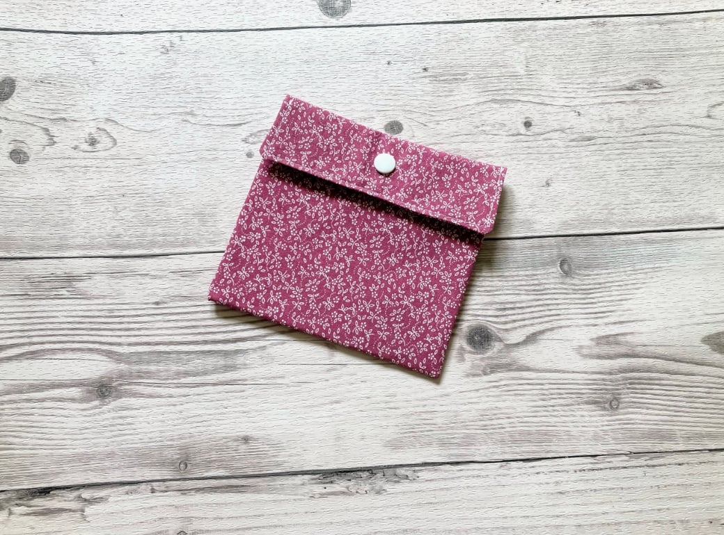 Discreet sanitary pouch. Feminine products holder. Ditsy floral dusty pink.