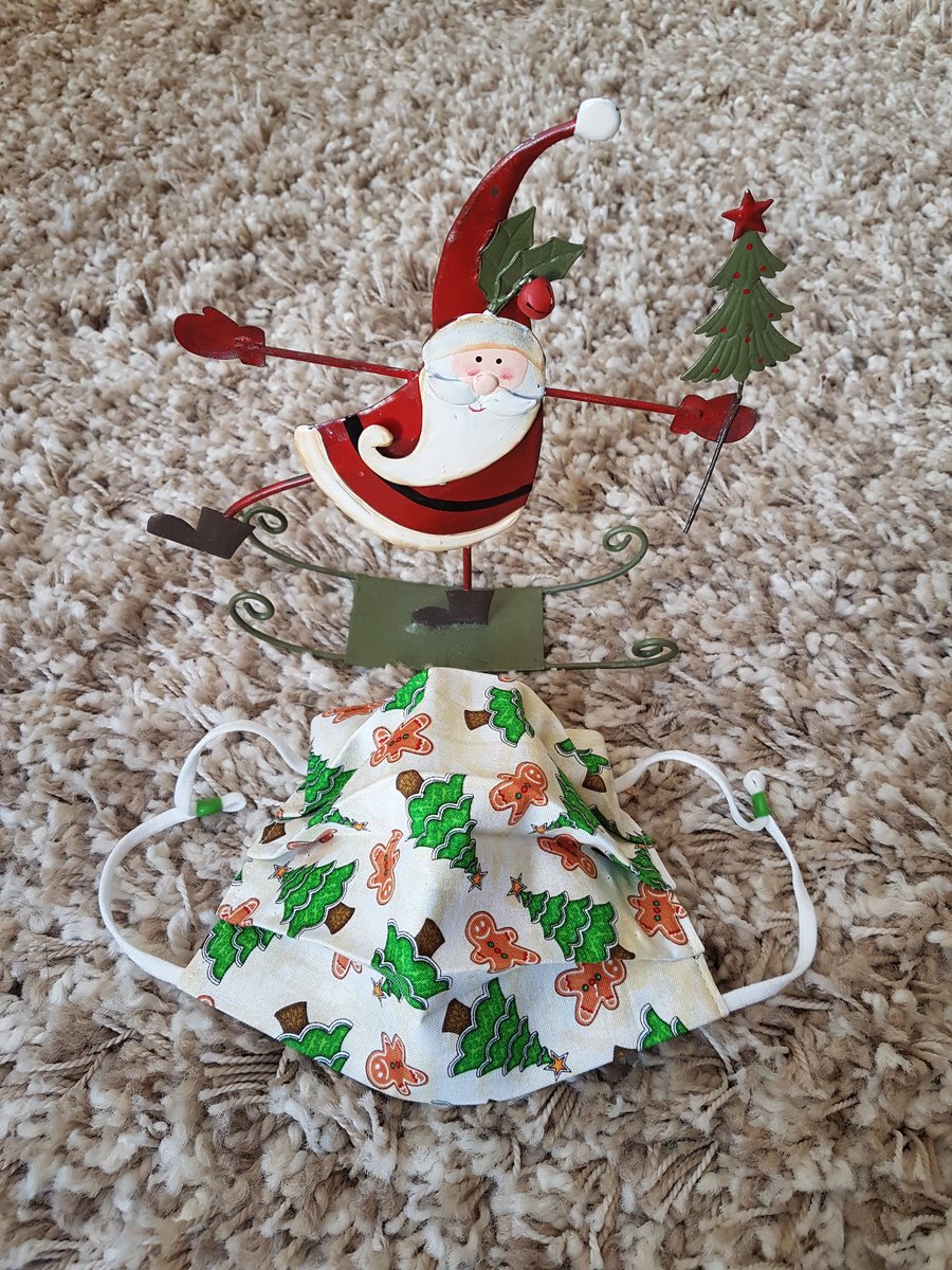 Adult festive face covering – Gingerbread Men and Trees Print