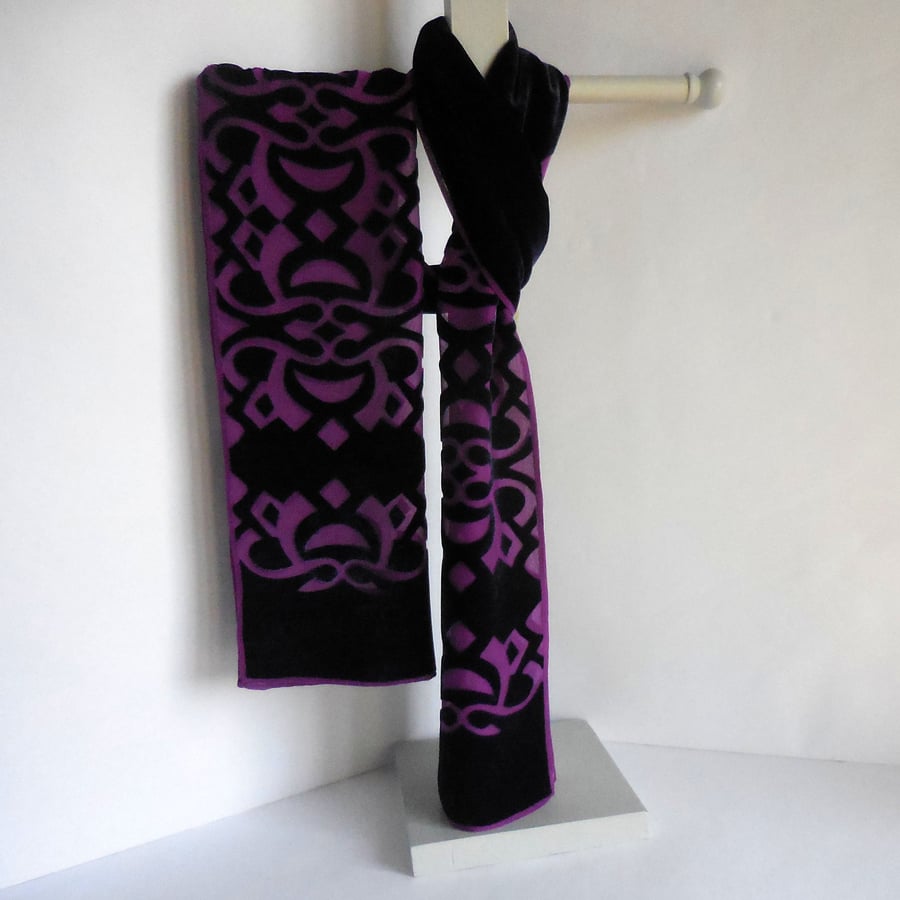 LIMITED EDITION SILK VISCOSE DEVORE VELVET SCARF