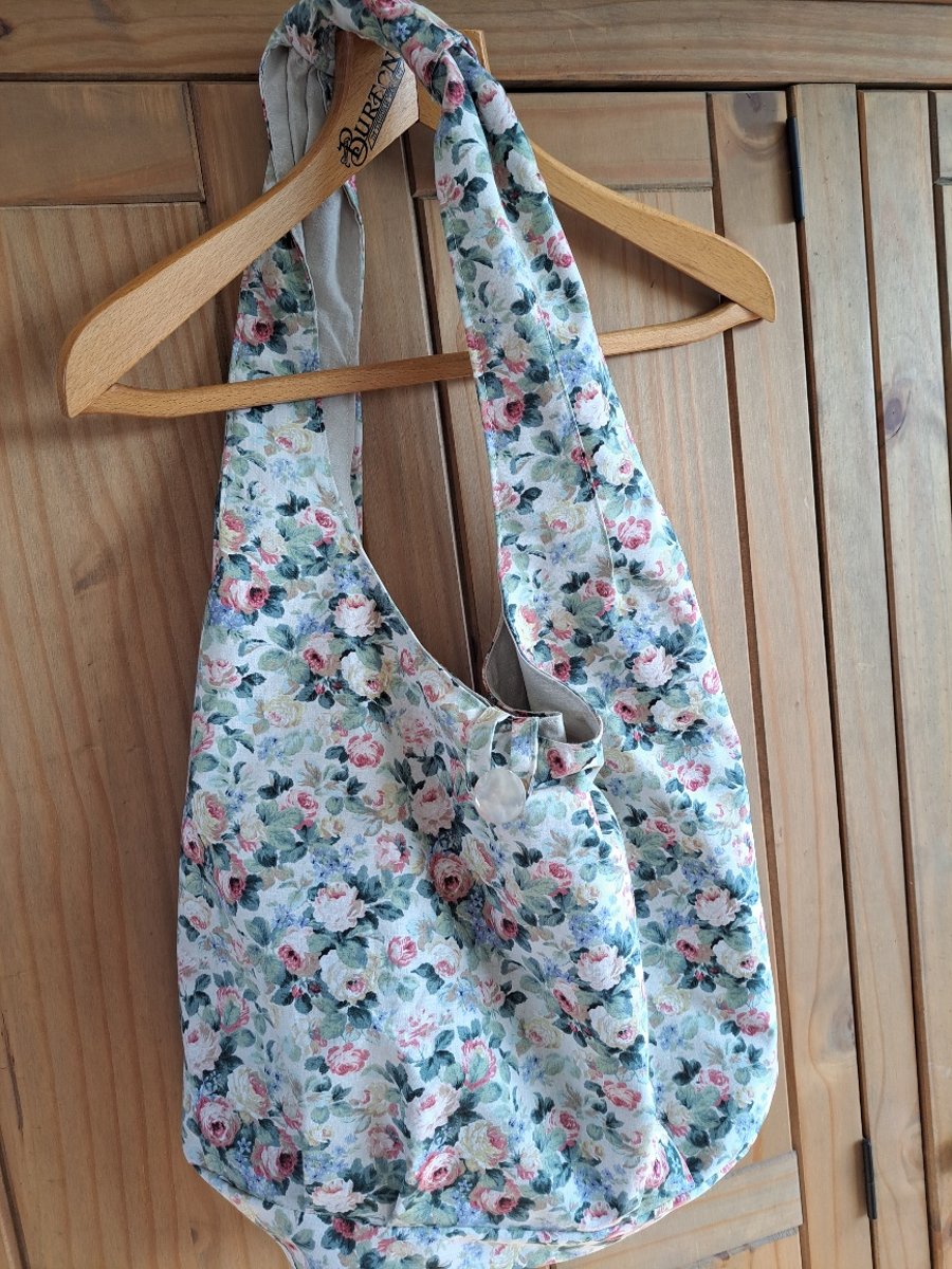 Vintage roses slouch bag