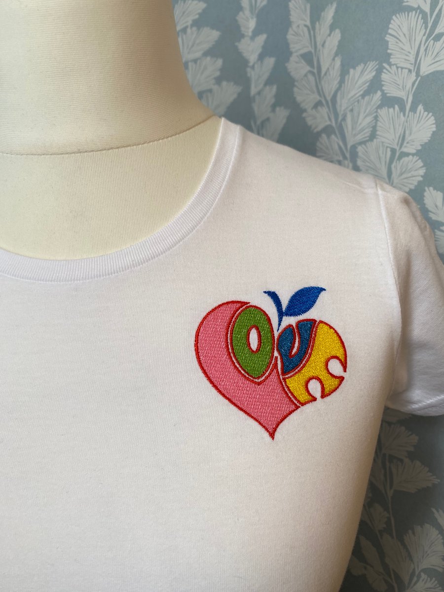 Love Heart T shirt embroidered 