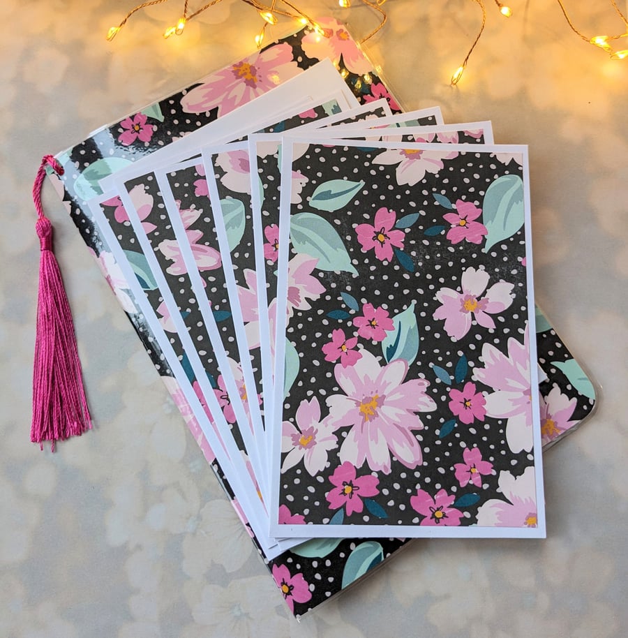 Pretty  flower note cards in matching folder.