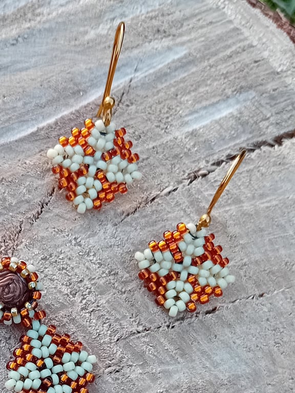 Bronze and cream floral beaded square earrings