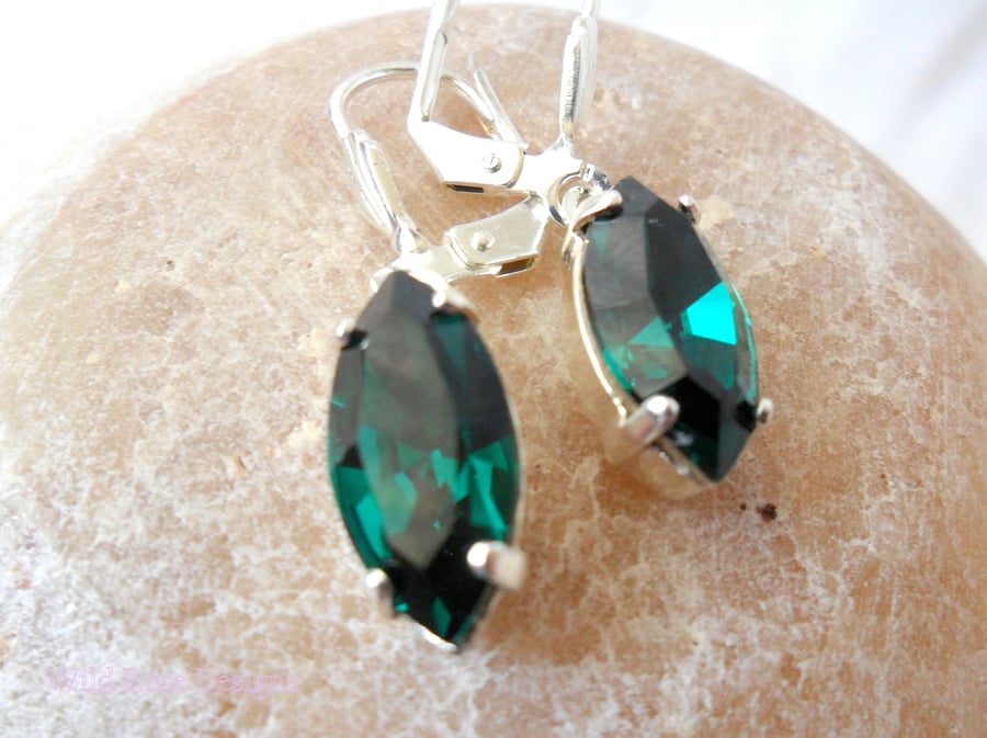 Emerald and Silver drop earrings - Sale item!