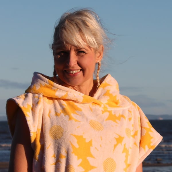 Daisy flower beach poncho