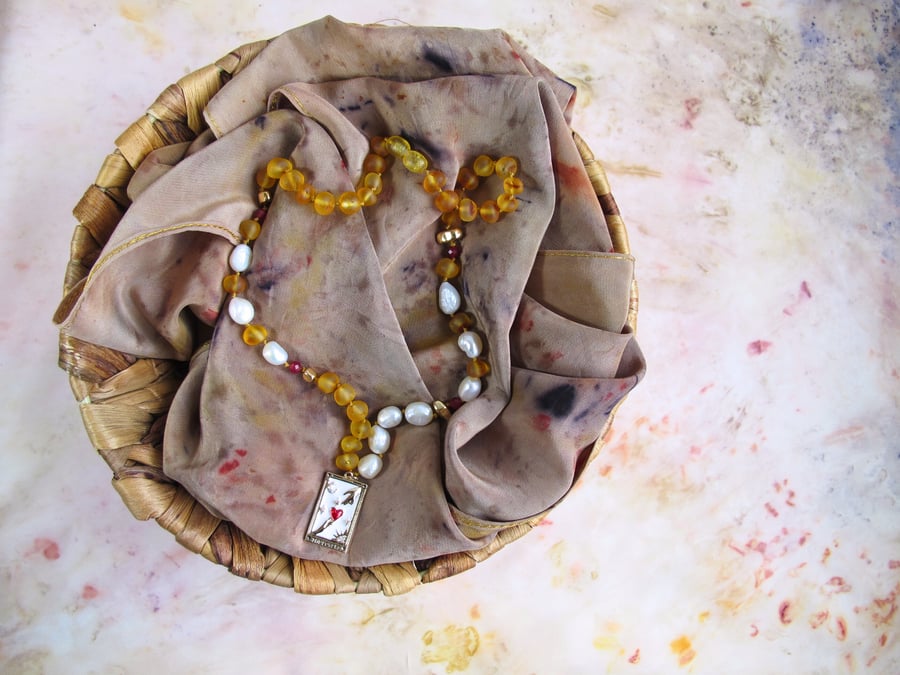 Raw Amber and Pearl Necklace "The Lovers" by Mor & cinnamon