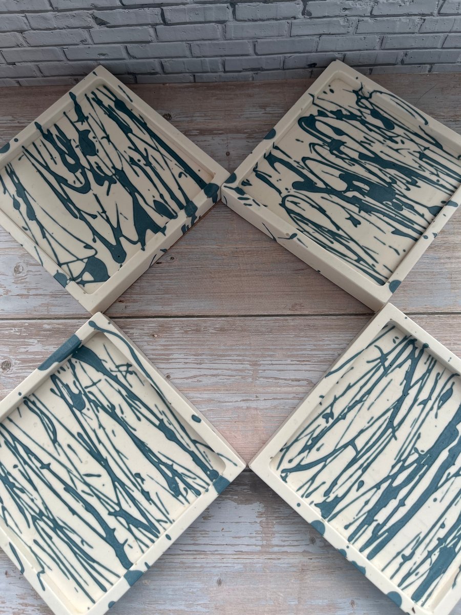 Set of 4 Cream and Smoke Blue Coasters