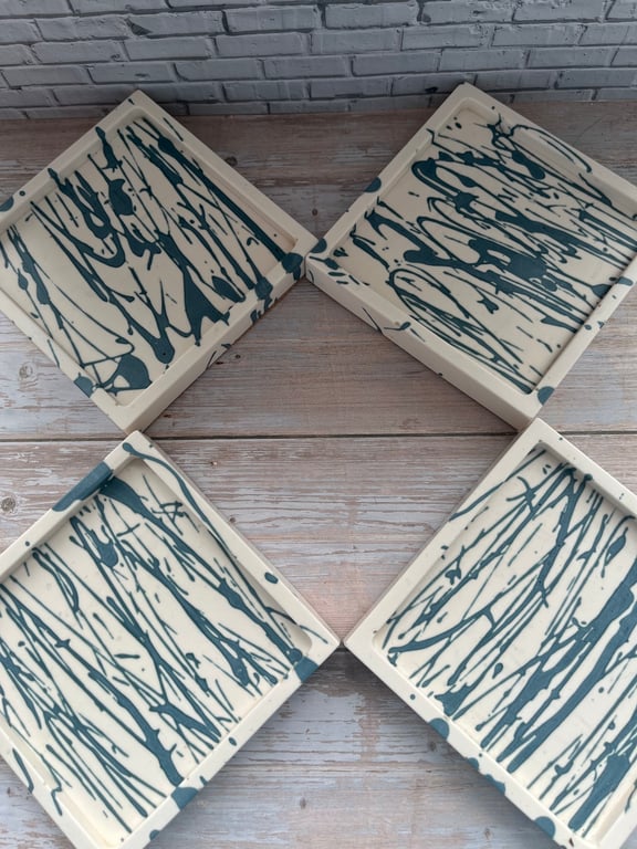 Set of 4 Cream and Smoke Blue Coasters