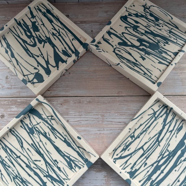 Set of 4 Cream and Smoke Blue Coasters
