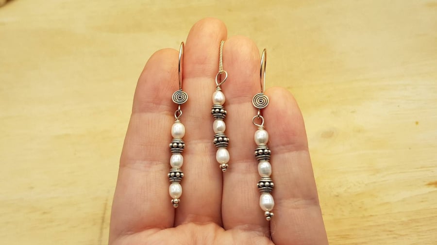 Fresh water pearl jewellery set. Pendant and Earring gift set. June Birthstone.