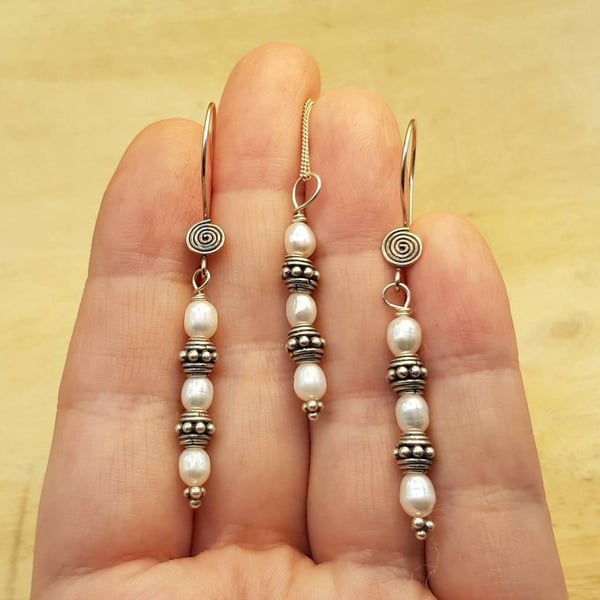 Fresh water pearl jewellery set. Pendant and Earring gift set. June Birthstone.