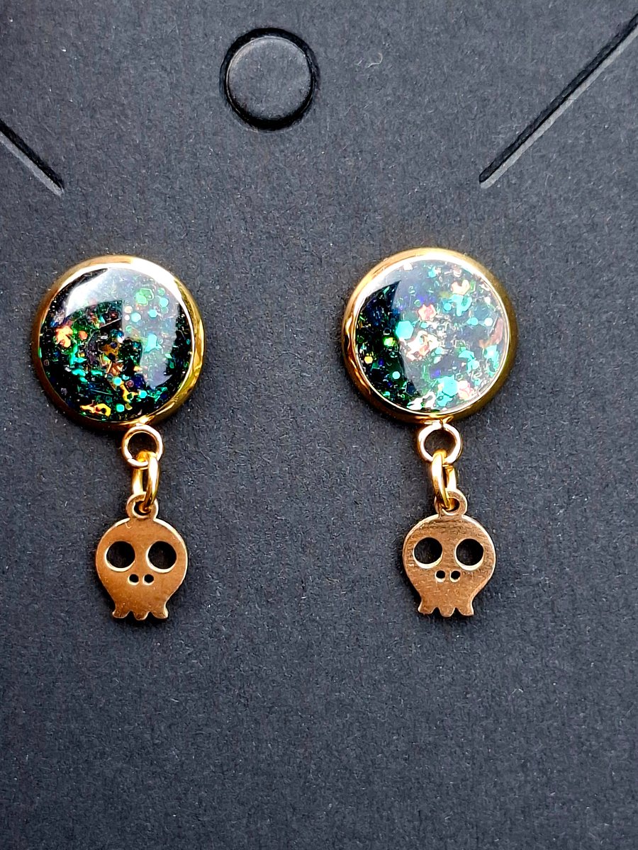 Gothic golden glitter skulls stud earrings emo punk alt