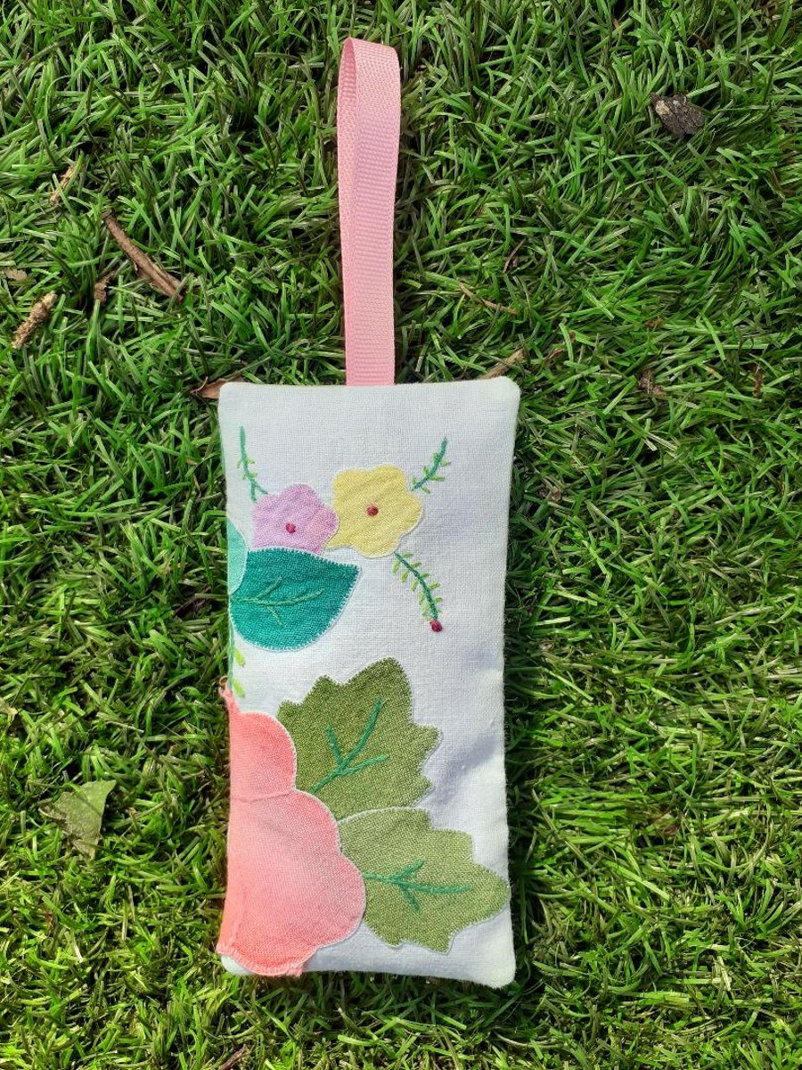 SALE Vintage Fabric Lavender Pouch (6)