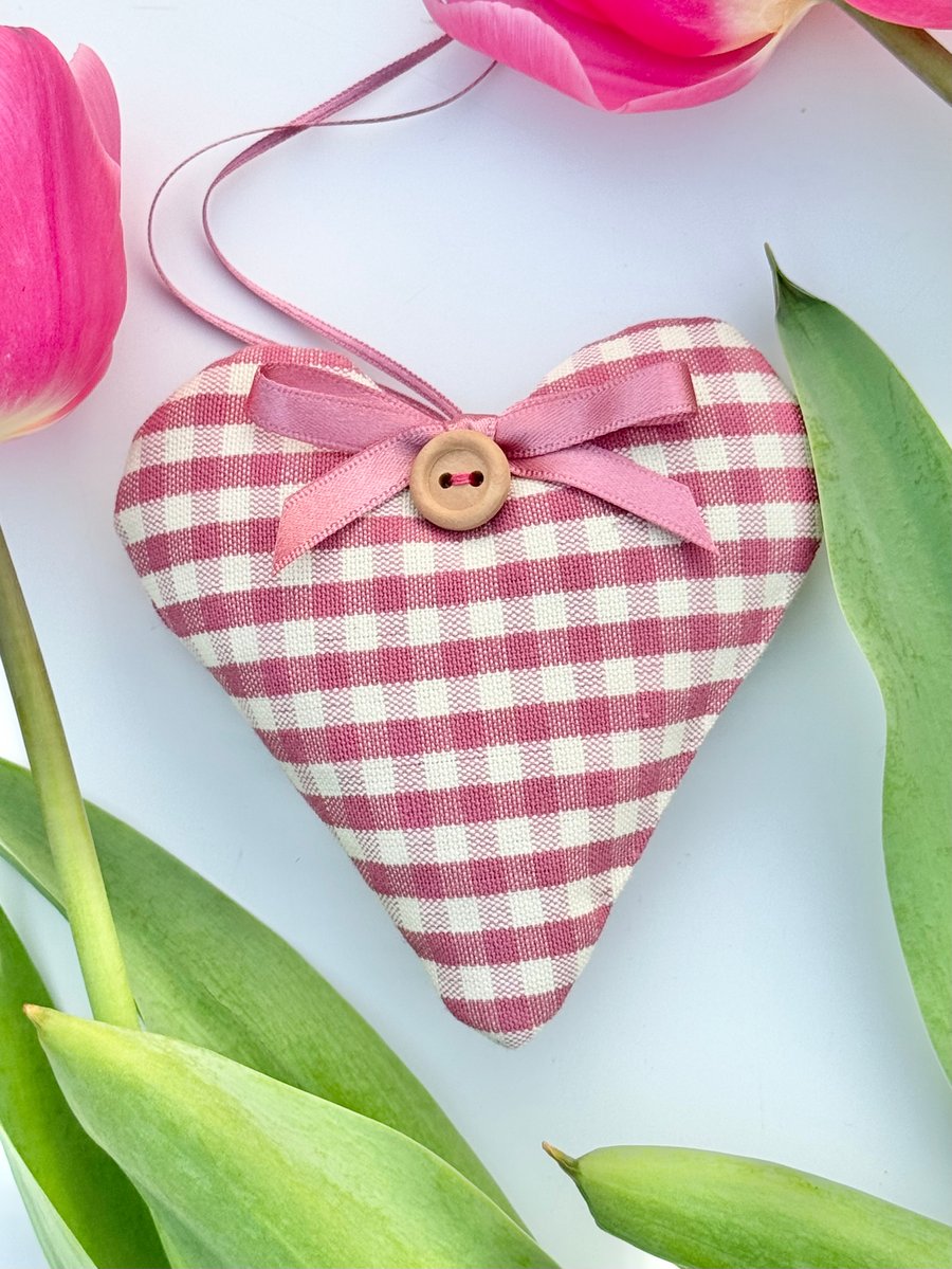 CLOVER PINK GINGHAM FABRIC HEART DECORATION