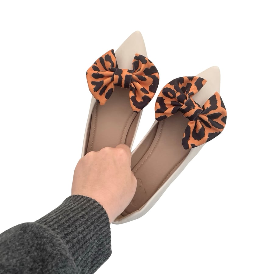 Rust Leopard Shoe Charms Handmade Bow Shoe Clips Cute Shoe Decorations