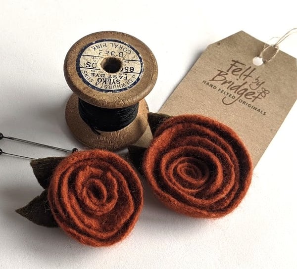 Deep orange rose brooch: handmade wool felt