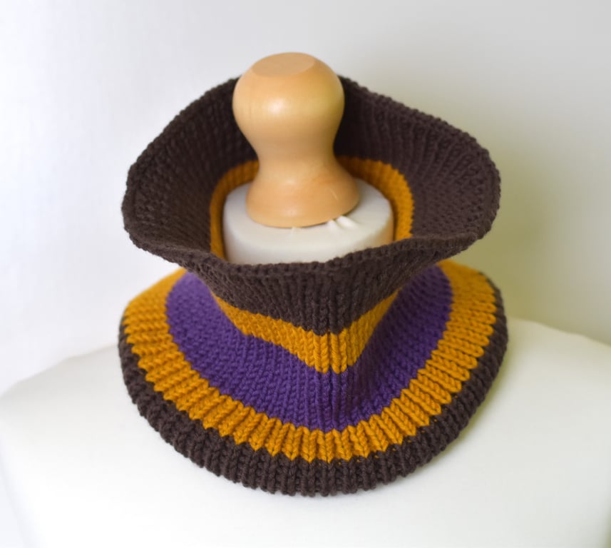 Merino Wool Neck Warmer - Handmade Knitted Snood for Men & Women