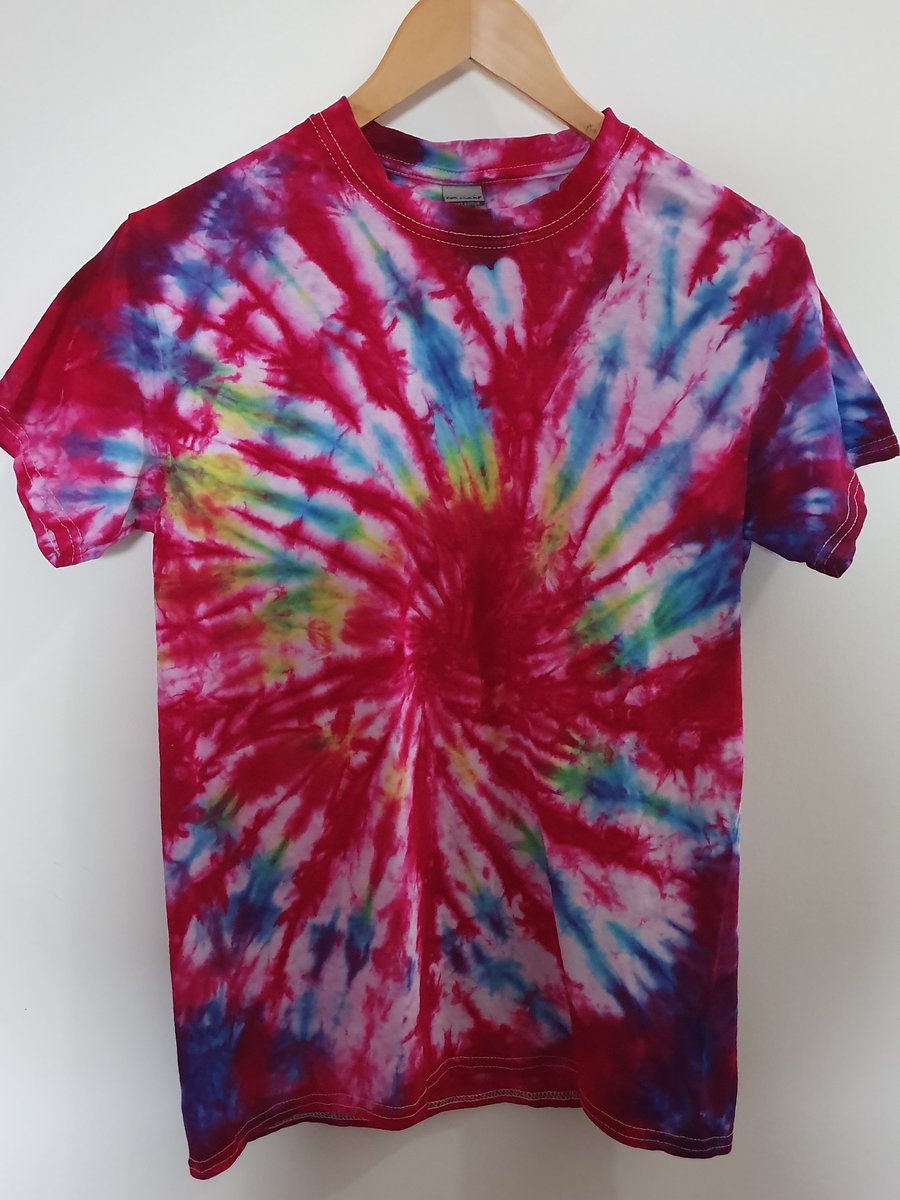 Tie Dye Spiral T-shirt, Small Adult 