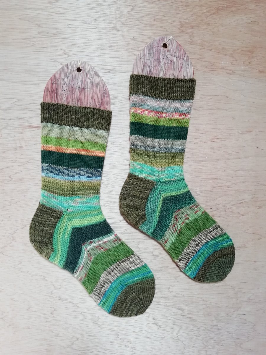 Hand knitted socks MEDIUM size 5-7