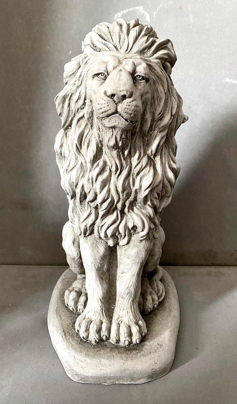 Latex Mould Sitting Lion Statue.