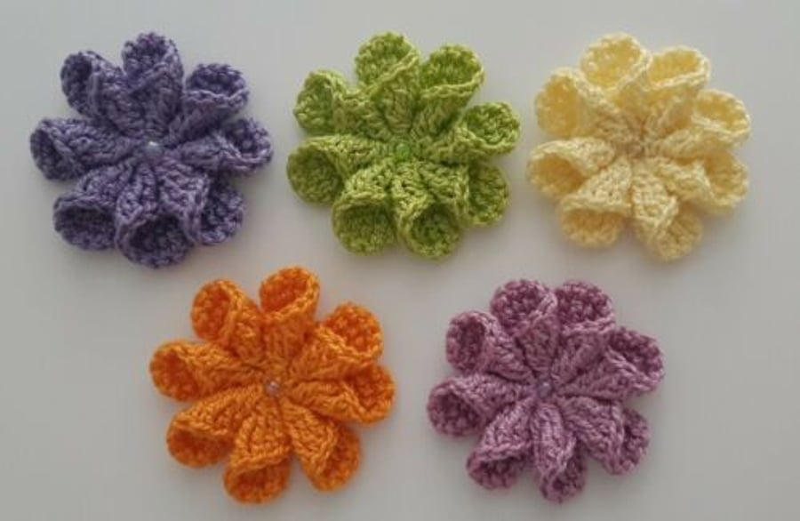 5x Twisted Cotton Crochet Flowers- Crafts- Mixed Colours
