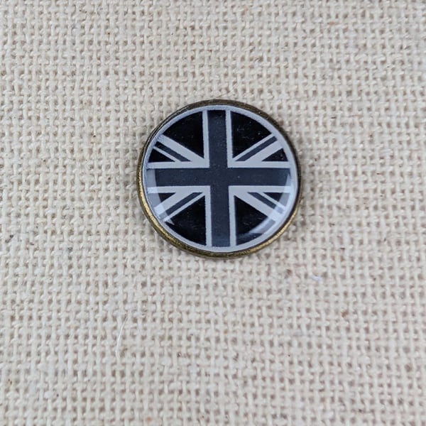 Union Jack Flag Badge - Large Resin Topped Pin Badge - British Black and White 