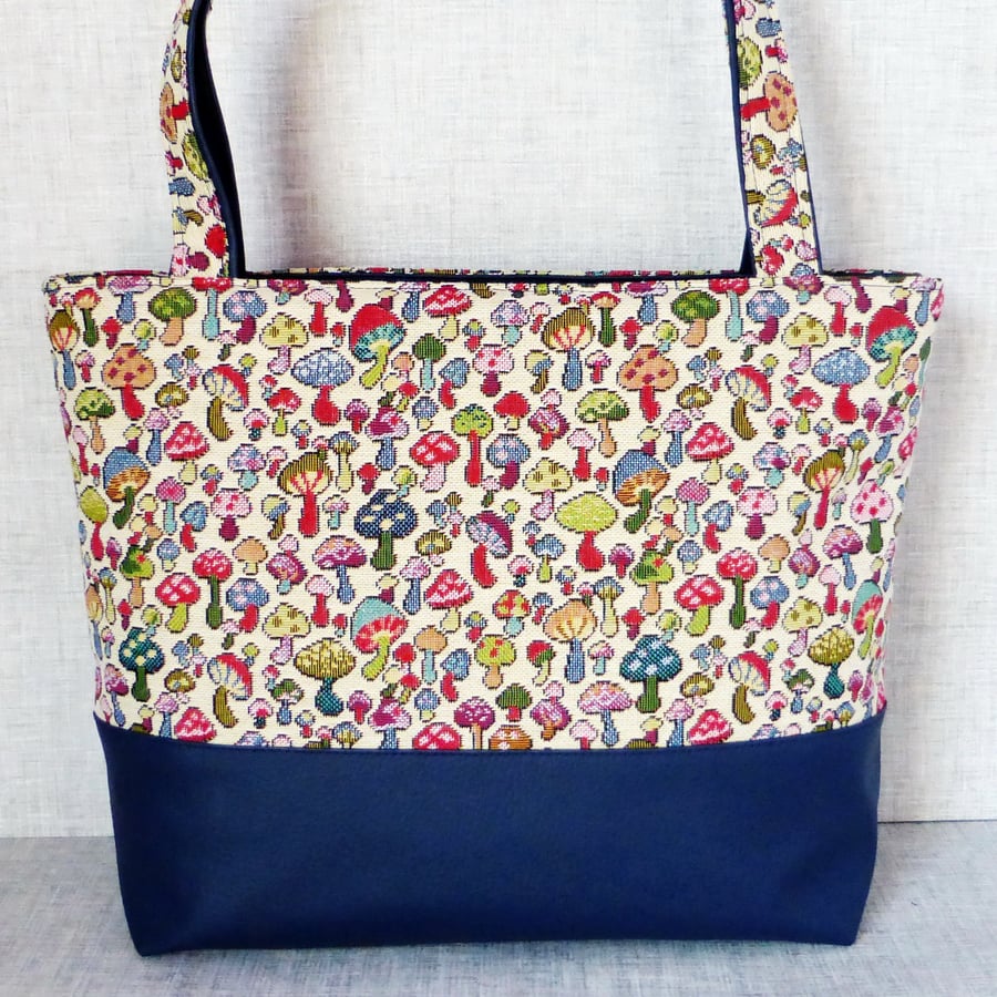 Tote bag, handbag, zipped,  mushrooms, toadstools.