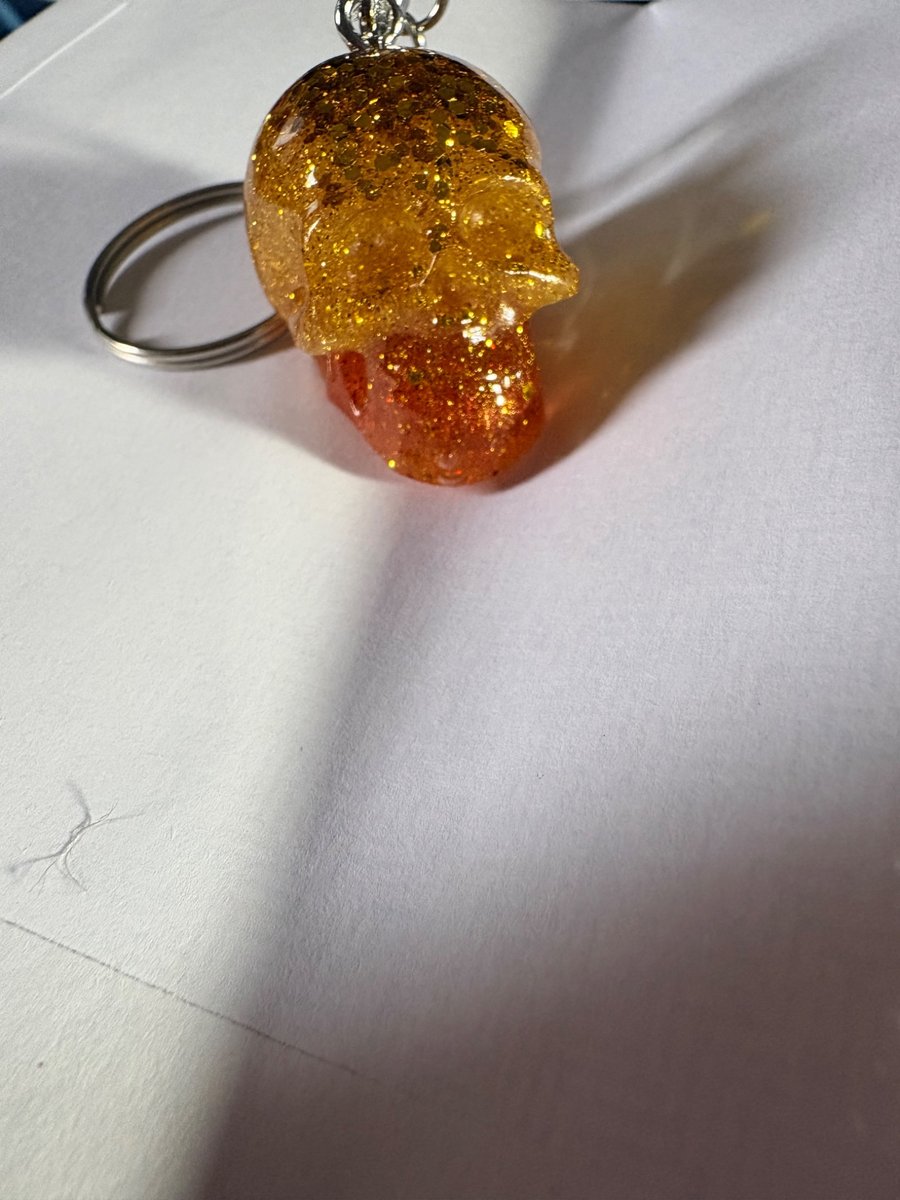 Handmade resin skull keyring