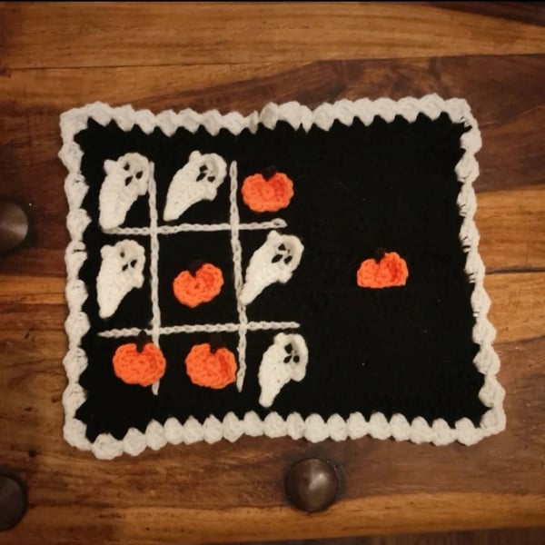 Halloween Tic-Tac-Toe Game Board 