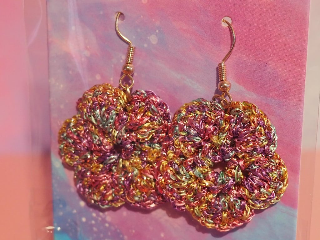 Pink Metallic Flower Crochet Earrings 