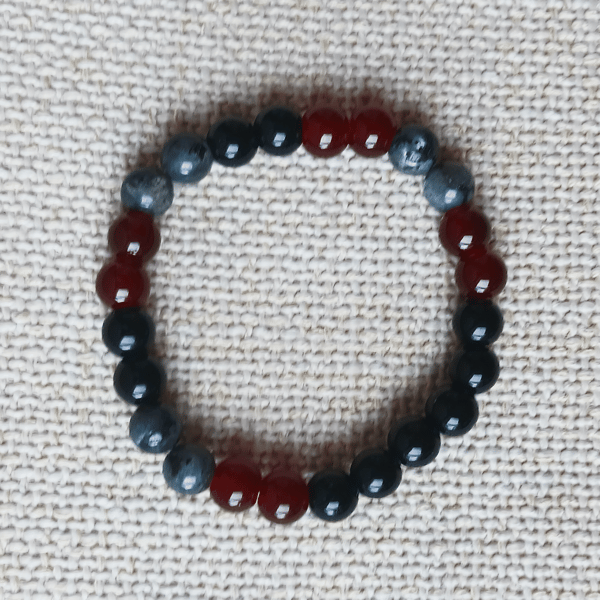 Ladies BlackOnyx and Red Jasper Elastic Bead Bracelet