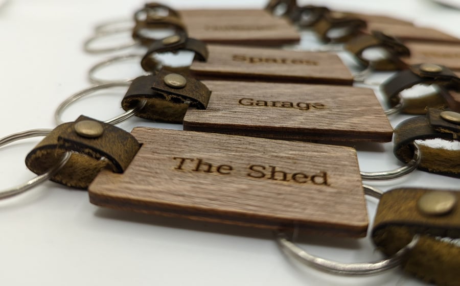 Reclaimed wood & leather engraved key ring keychain