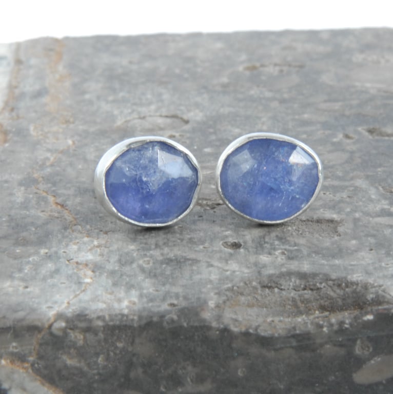 Sterling silver and tanzanite stud earrings