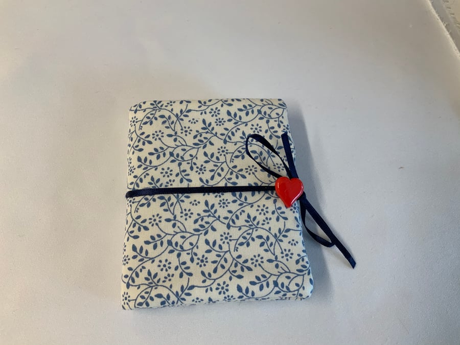 Needle case in lovely blue cream floral design with heart buttons 