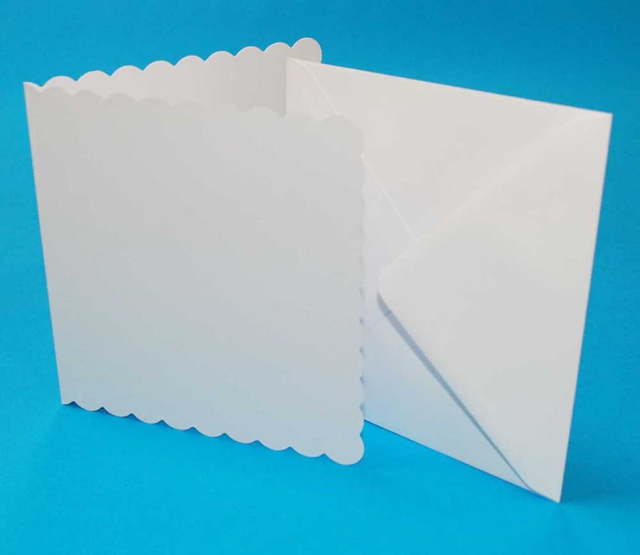 Cards & Envelopes 6 x 6 White Scalloped 50 Pack