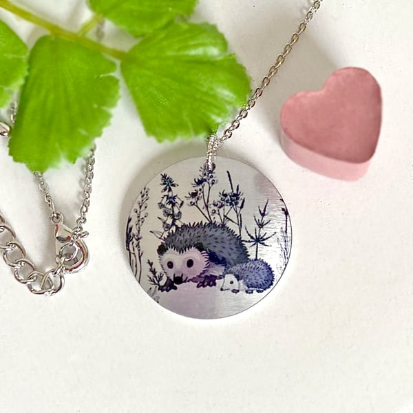 Hedgehog necklace 25mm disc pendant, handmade jewellery. P25-475