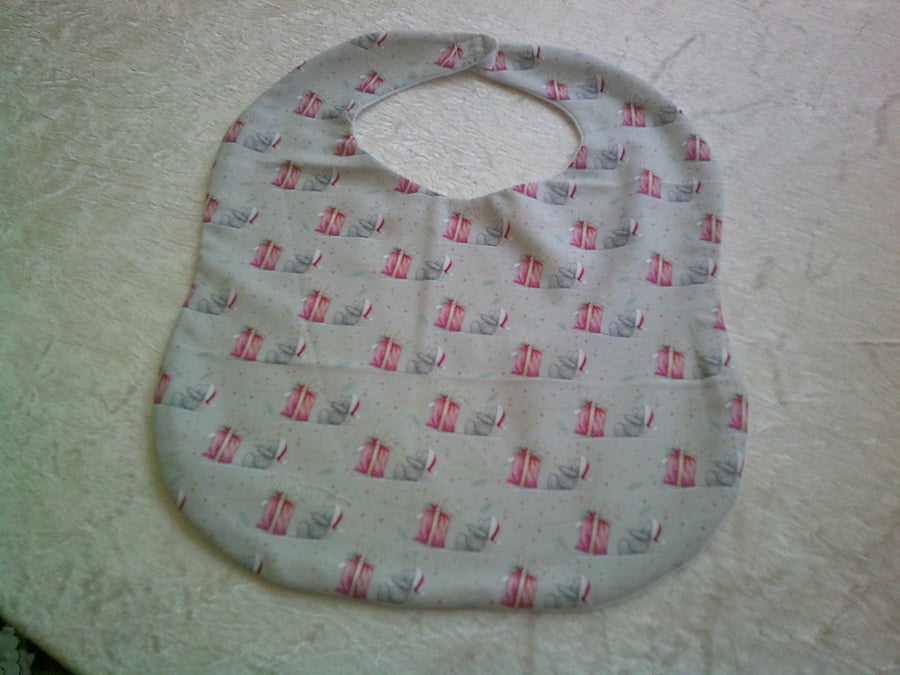 Babies Christmas Bib with Grey Bear and Parcels