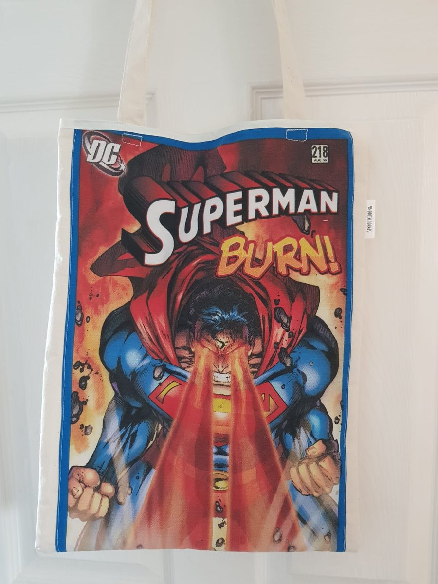 superman tote