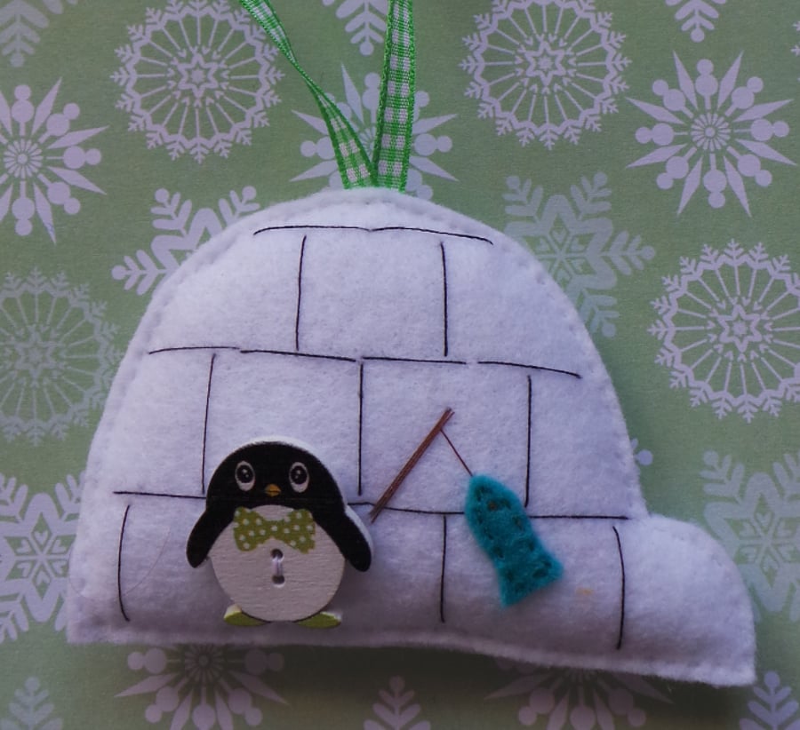 Handmade Felt Christmas Xmas Decoration - Igloo with Penguin hanging decoration
