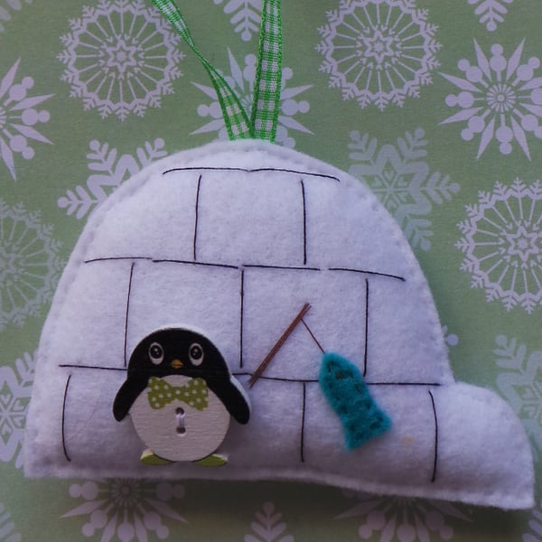 Handmade Felt Christmas Xmas Decoration - Igloo with Penguin hanging decoration