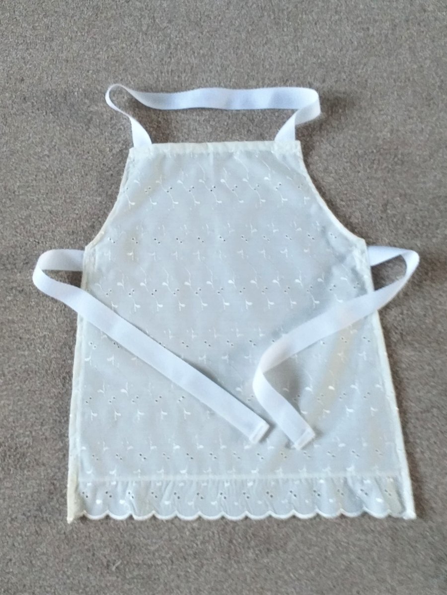 Ivory Broderie Anglaise Pinny age 2-6 approximately