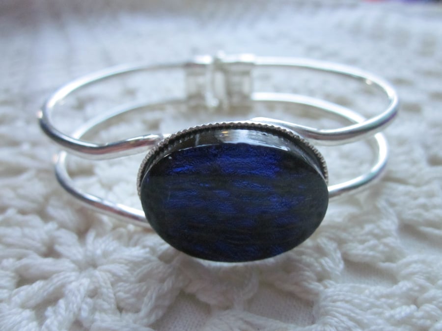 Handmade fused glass bangle - royal blue ripple