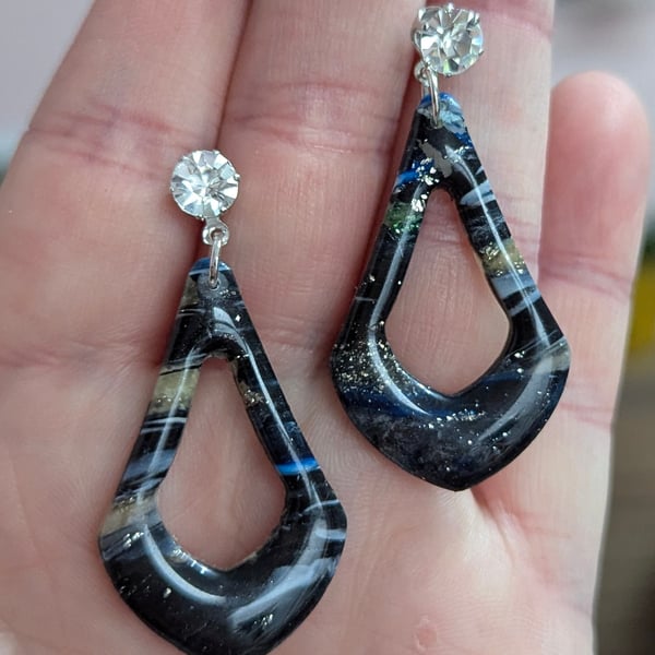 Midnight jewel long cutout diamond drop earrings 