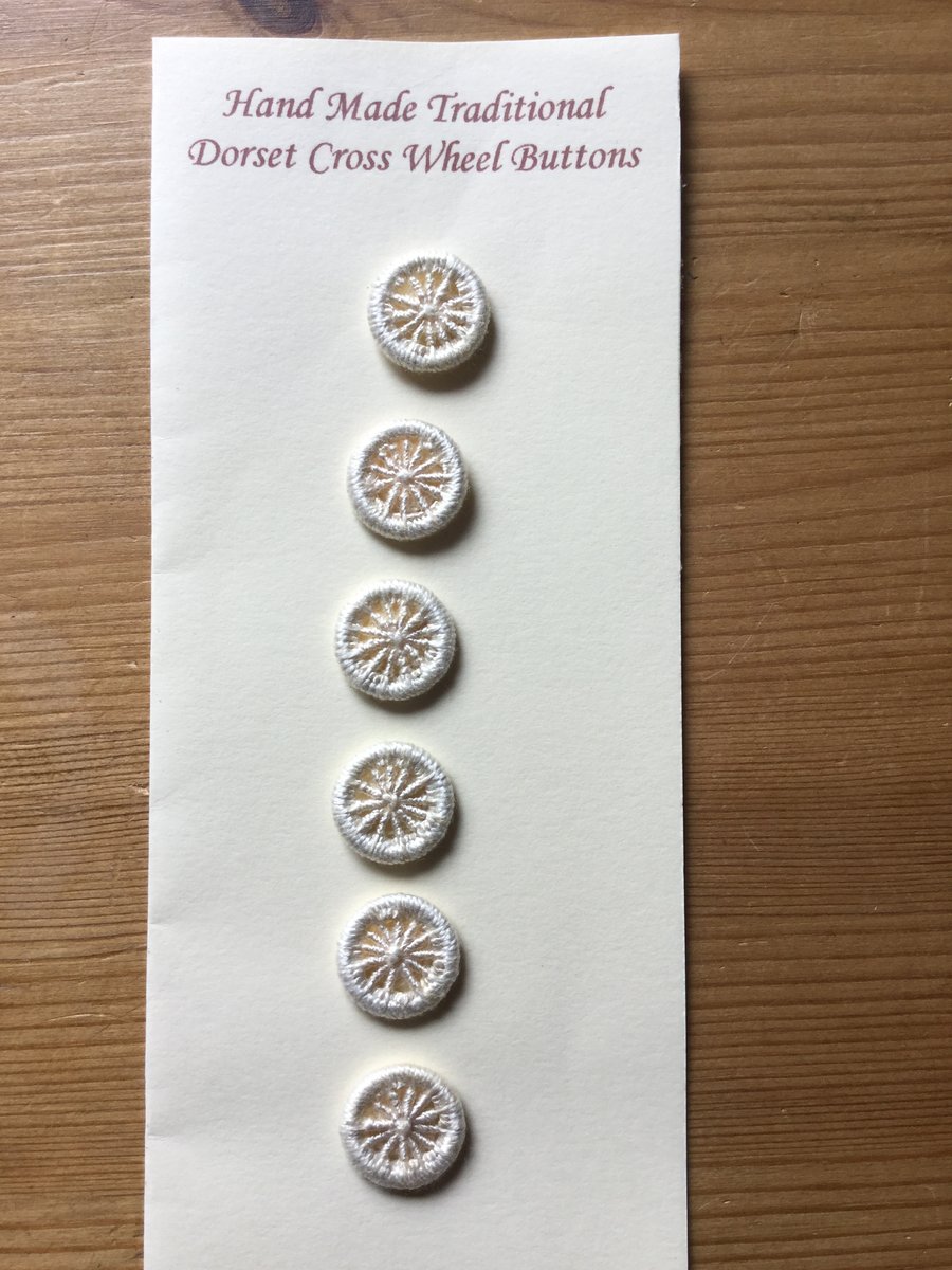 Set of 6, 15 mm, Traditional  Dorset Cross Wheel Buttons, Cream D8