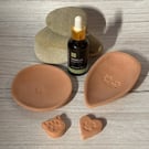 Terracotta Clay Oil Diffuser Pebbles with Dish Aroma Stones: Echoes of Essence